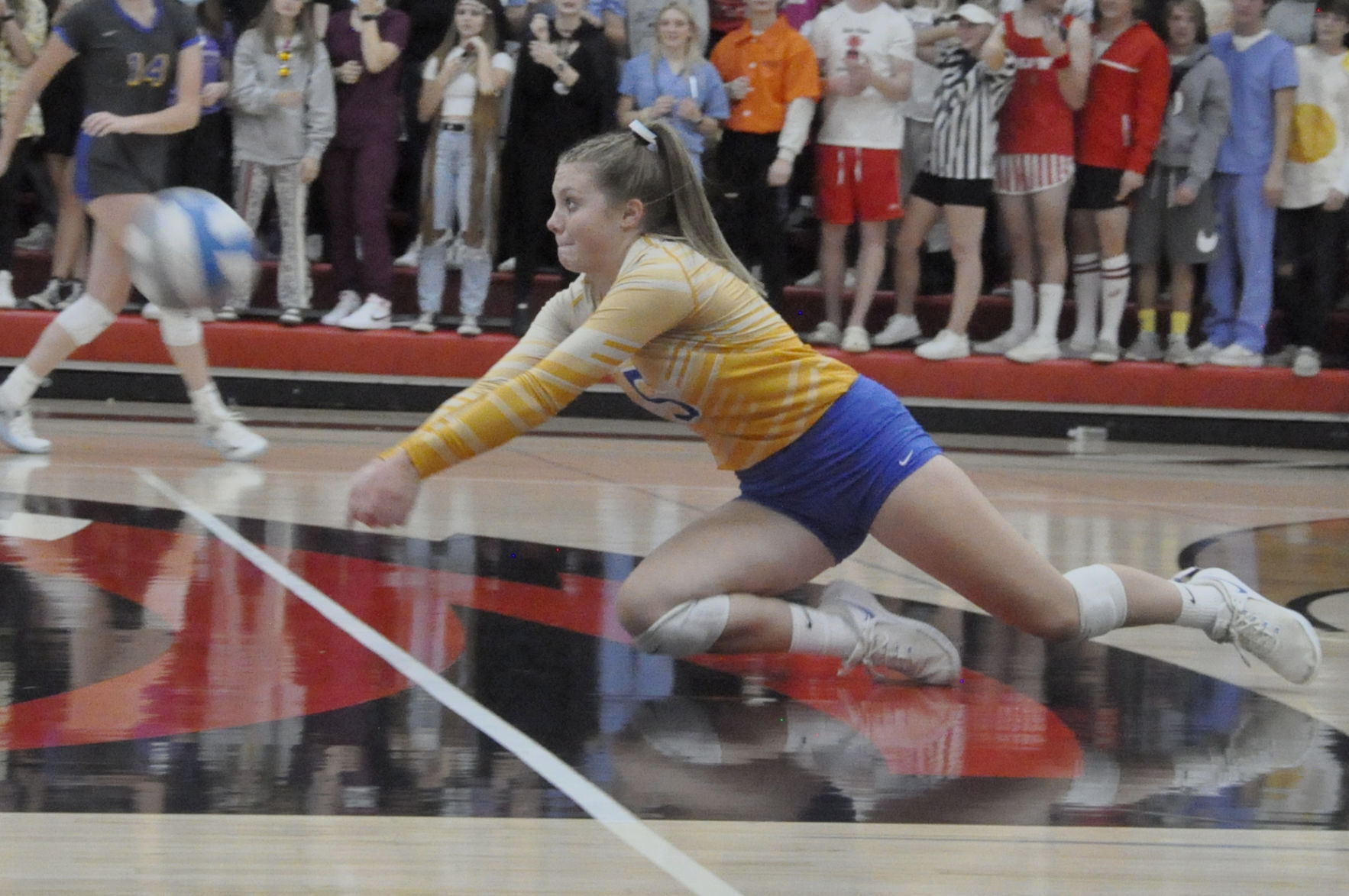 211104 lcn spt Rhyan Fritz dive.JPG
